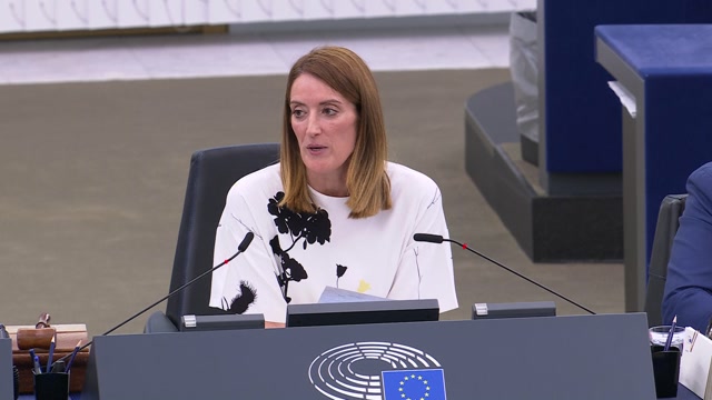 Motion of Censure on the Commission B10-0319/2025: one round of political group speakers